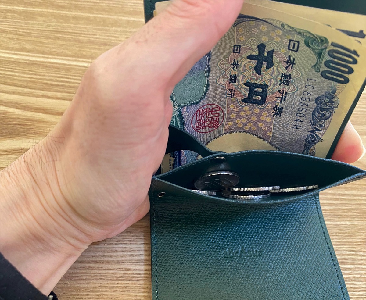 小さい財布アブラサスの感想